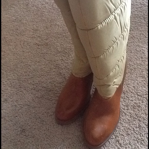 Michael Kors winter boots - Picture 3 of 4