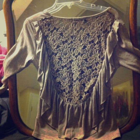 Long sleeve shirt with beautiful back piece