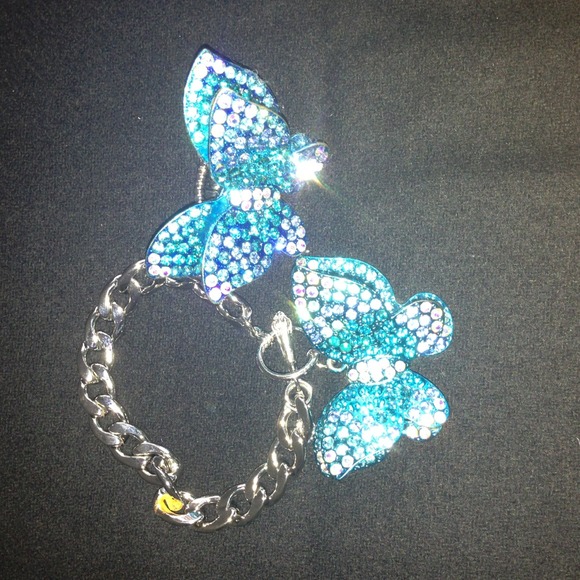 .  ✨✨BUTTER FLY BLINGGGG✨✨