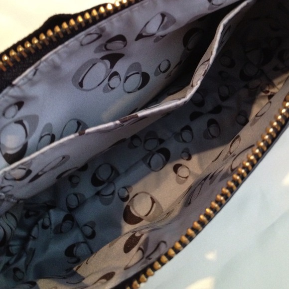 🚫SOLD🚫 NWOT Coach Poppy Hippie Crossbody - Picture 2 of 3