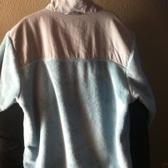 North face fleece jacket *RESERVED TILL FRIDAY* - Picture 3 of 3