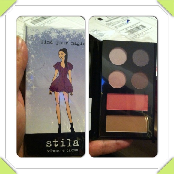 SOLD--Stila palettes! 💄💄💄💄