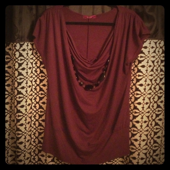 🚫SOLD🚫 Women's Size XL Short Sleeve Top