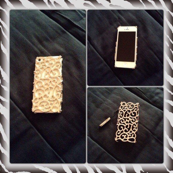 Iphone5 Silver hollow case.