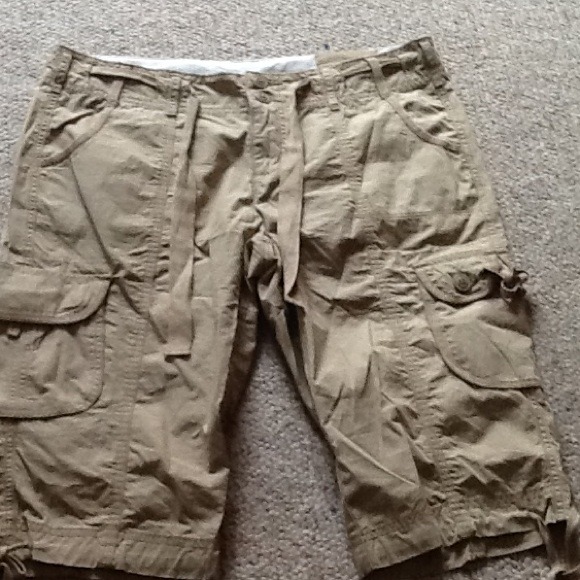 🌸SUMMER SALE🌸Kaki  Capris