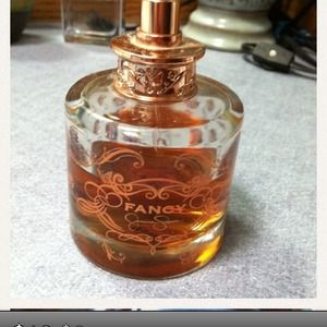 Bundle for stephlowrie