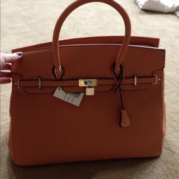 Beautiful nude handbag!