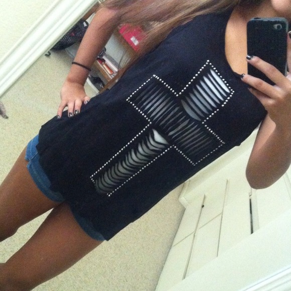 ❌SOLD❌Cross Tank Top