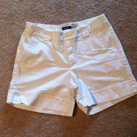 Dockers white shorts Sz 6