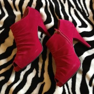 Hot pink faux suede booties