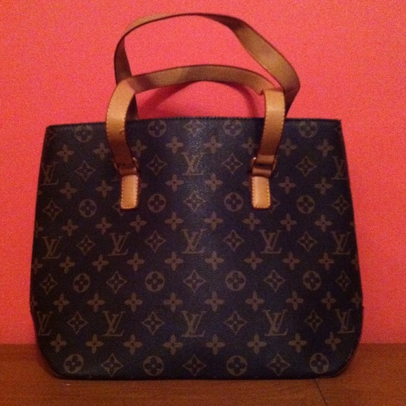 **Reserved** Handbag!