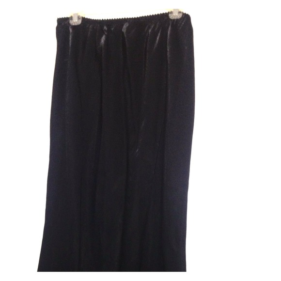 Black skirt
