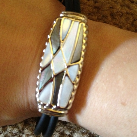 Mosaic Lia Sophia bracelet - Picture 4 of 4