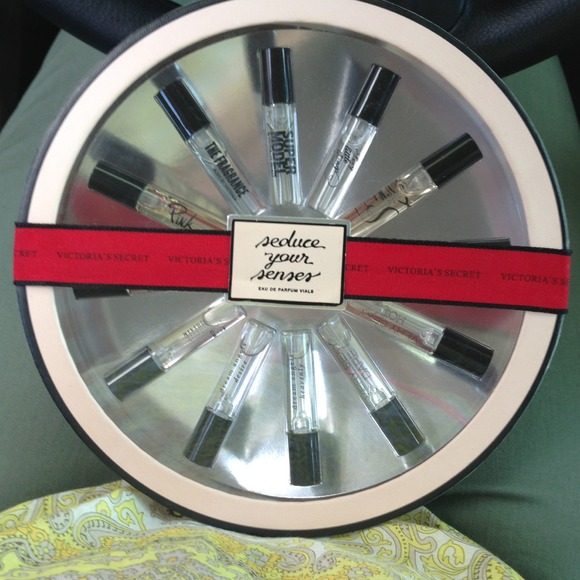 Victoria's Secret Seduce Your Senses