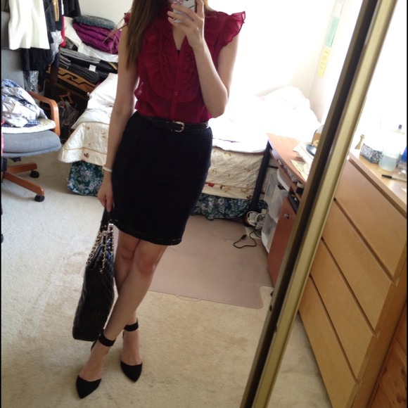 🔴SOLD🔴 💗Magenta Button-up Shirt💗