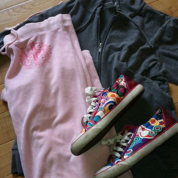 Juicy pants !!!!!! SOLD,,,,,,!!!!!