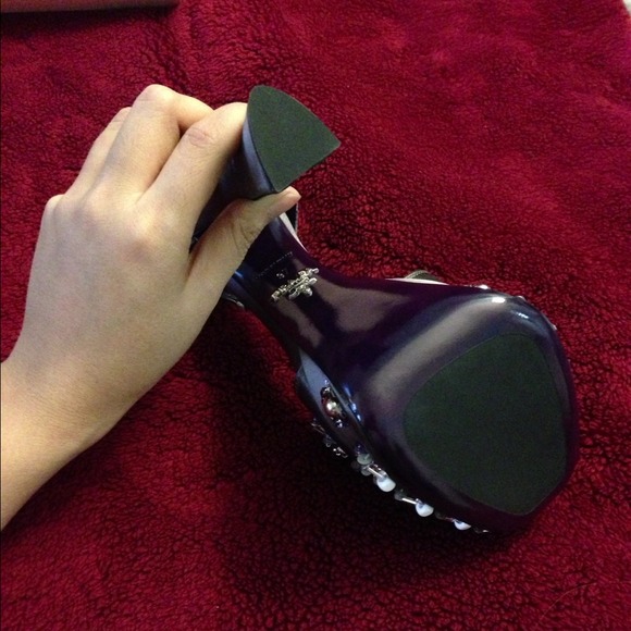 💋Decided to keep💋Authentic Prada - Picture 3 of 4