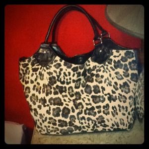 Leopard print bag