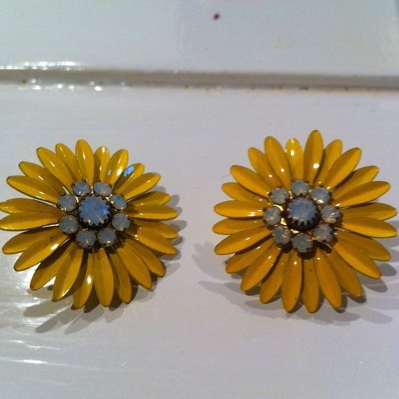 Jewelry - sOLD Yellow sunflower pierced earrings Jewelry - sOLD Yellow sunflower pierced earrings