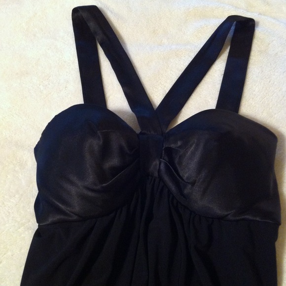 ❤REDUCED❤Little black dress BEAUTIFUL !!!!!!!!! - Picture 2 of 4