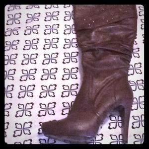 Brown boots with studs new-sold-