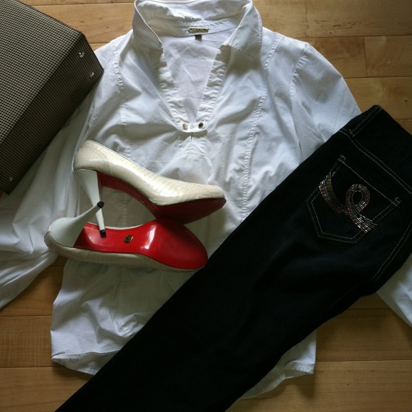 Adrienne vittadini top!! Sold in bundle!!!