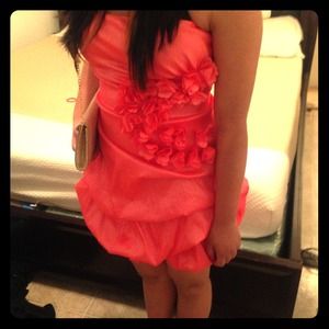 (Hold )Pretty orange party dress