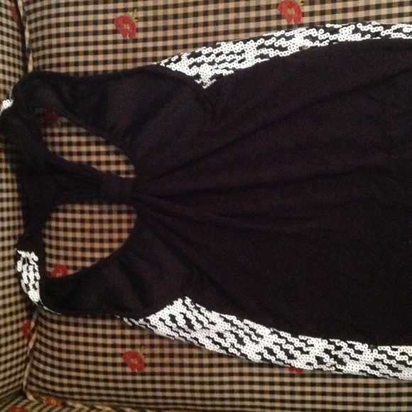 Cute sequence top - Picture 2 of 2