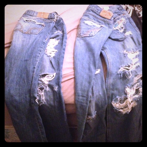 REDUCED!!! Hollister jean bundle with belt