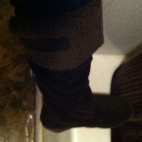 Boots - Picture 2 of 3