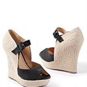 Great looking sandals