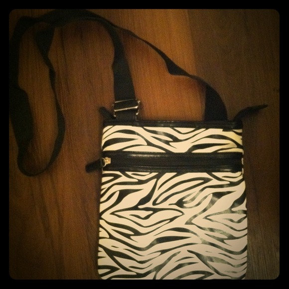 ❌SOLD❌Zebra purse