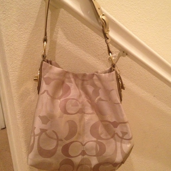 Coach purse - Picture 1 of 4
