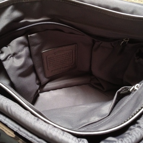 Coach Snaphead Diaper Bag/Laptop Case - Picture 3 of 4