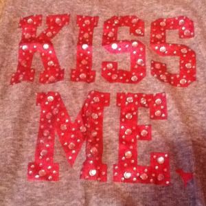 Grey kiss me tank top