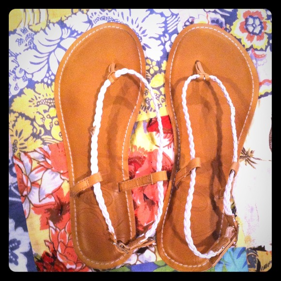 TRADED!!!!Roxy Sandals Great Condition!