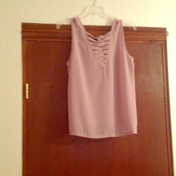 NEW TOP!! READY FOR SPRING OR SUMMER!!