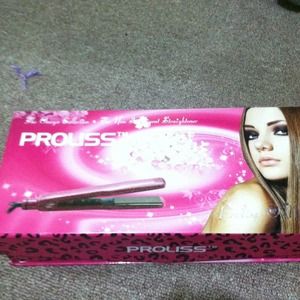 SOLD!😄SALE😄Proliss hair straightener! Brand New!