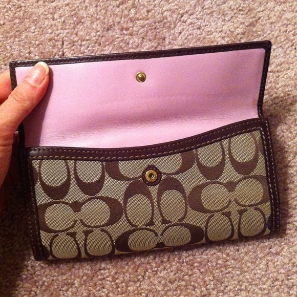 Authentic Coach wallet - Picture 2 of 3