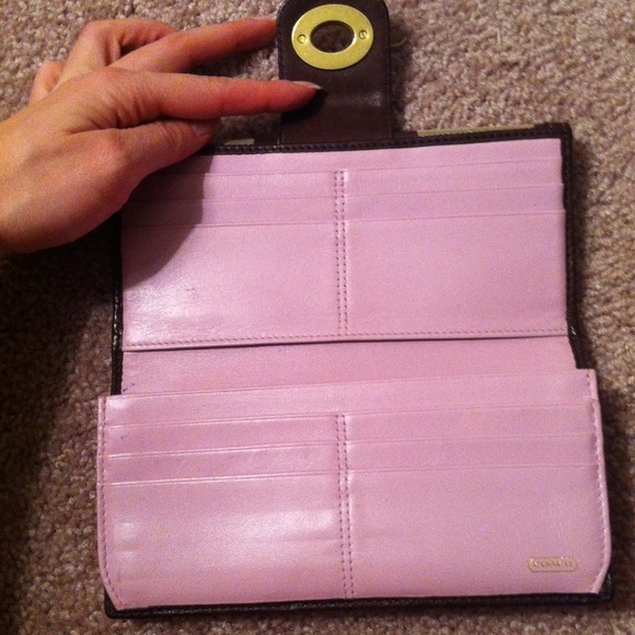 Authentic Coach wallet - Picture 3 of 3