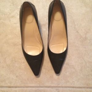Classic Calvin Klein pumps, comfy 2 and 1/2 heels