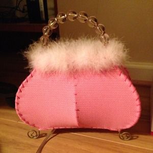 HOLDING/Adorable pink lamp