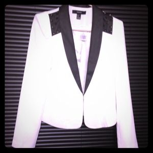 White blazer leather with spike's