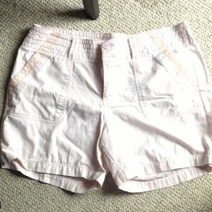 Β₯On holdΒ₯ bundle blouse  & shorts