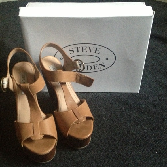 Steve Madden Wedge Sandal