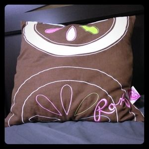 Roxy decorative pillow