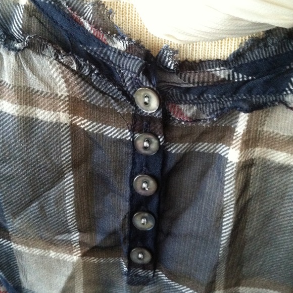 Top - Picture 3 of 4