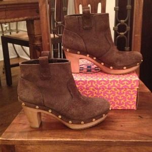 NEW Tory Burch Ginevra brown suede booties 8.5