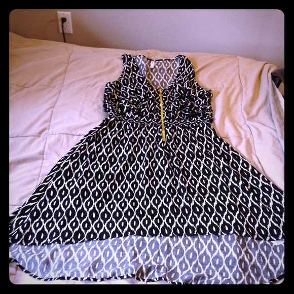 ✨BUNDLE for @rosejude✨Black and white dress