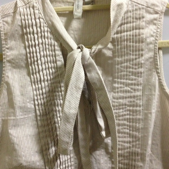Cute Summer Shirt That Can Be Tied With A Bow